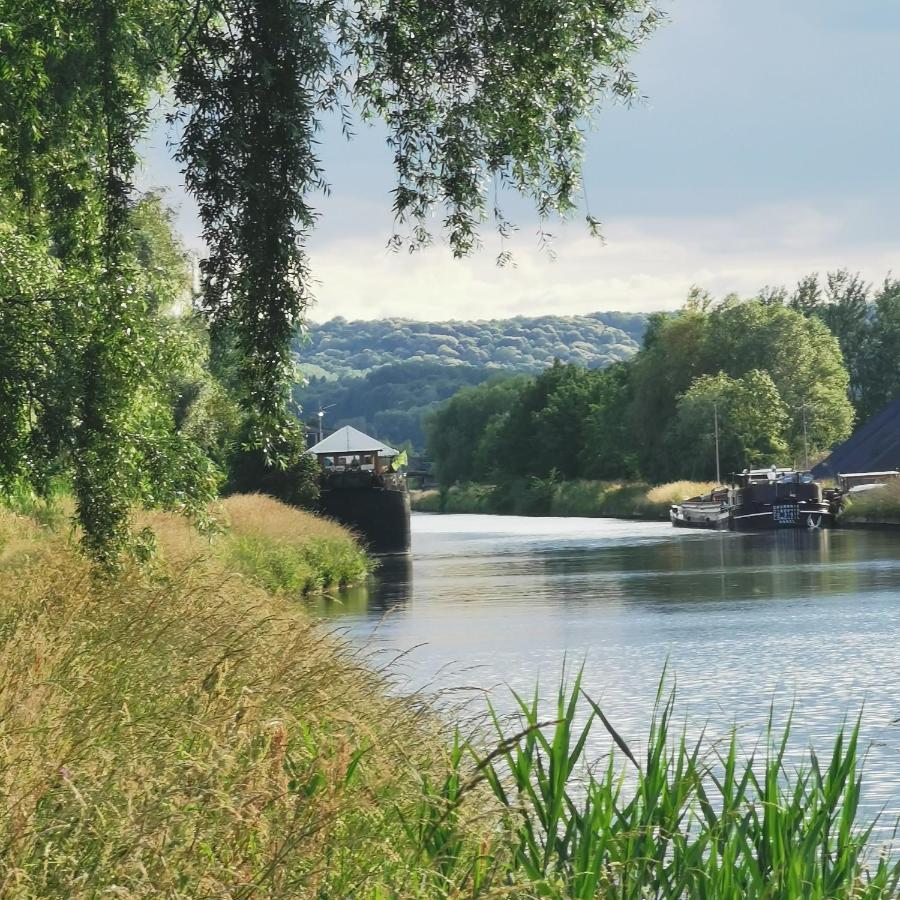 Bateau Entre Lille Et Paris Bed & Breakfast Thourotte ภายนอก รูปภาพ