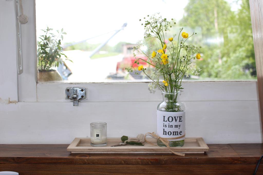 Bateau Entre Lille Et Paris Bed & Breakfast Thourotte ภายนอก รูปภาพ