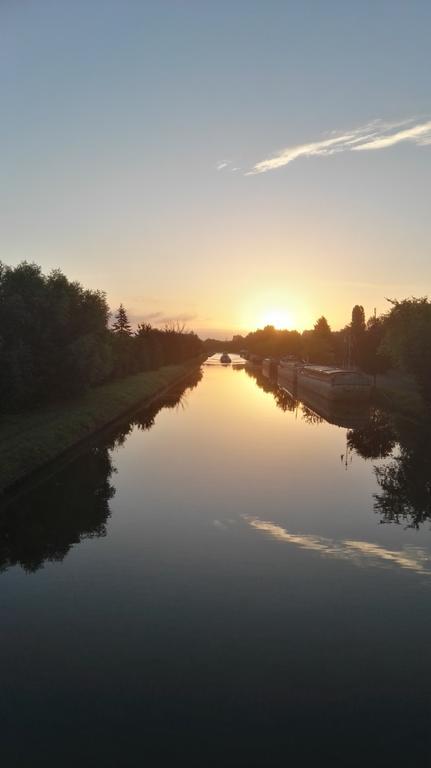 Bateau Entre Lille Et Paris Bed & Breakfast Thourotte ภายนอก รูปภาพ