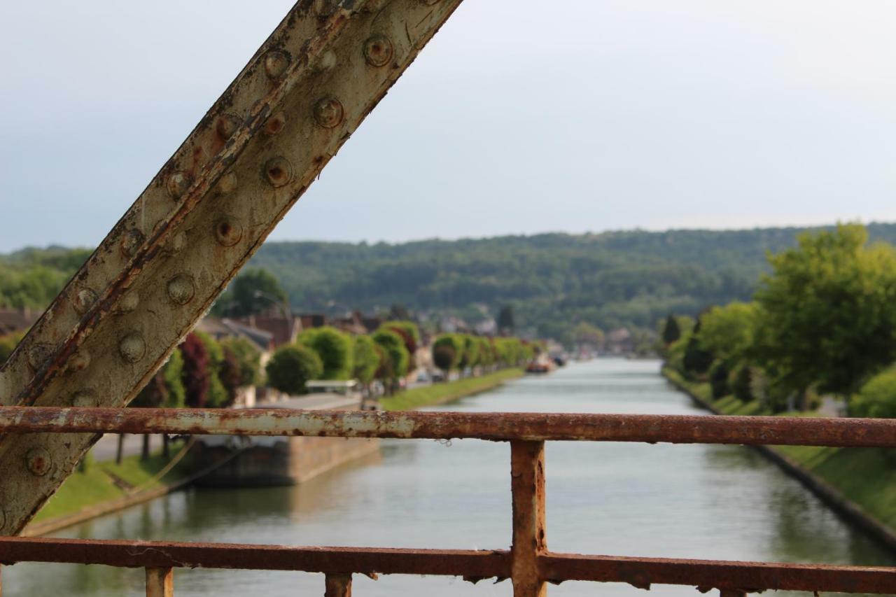 Bateau Entre Lille Et Paris Bed & Breakfast Thourotte ภายนอก รูปภาพ